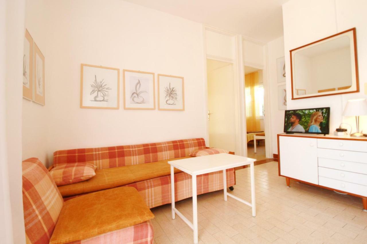 Apartment Dada Petrčane Exterior foto